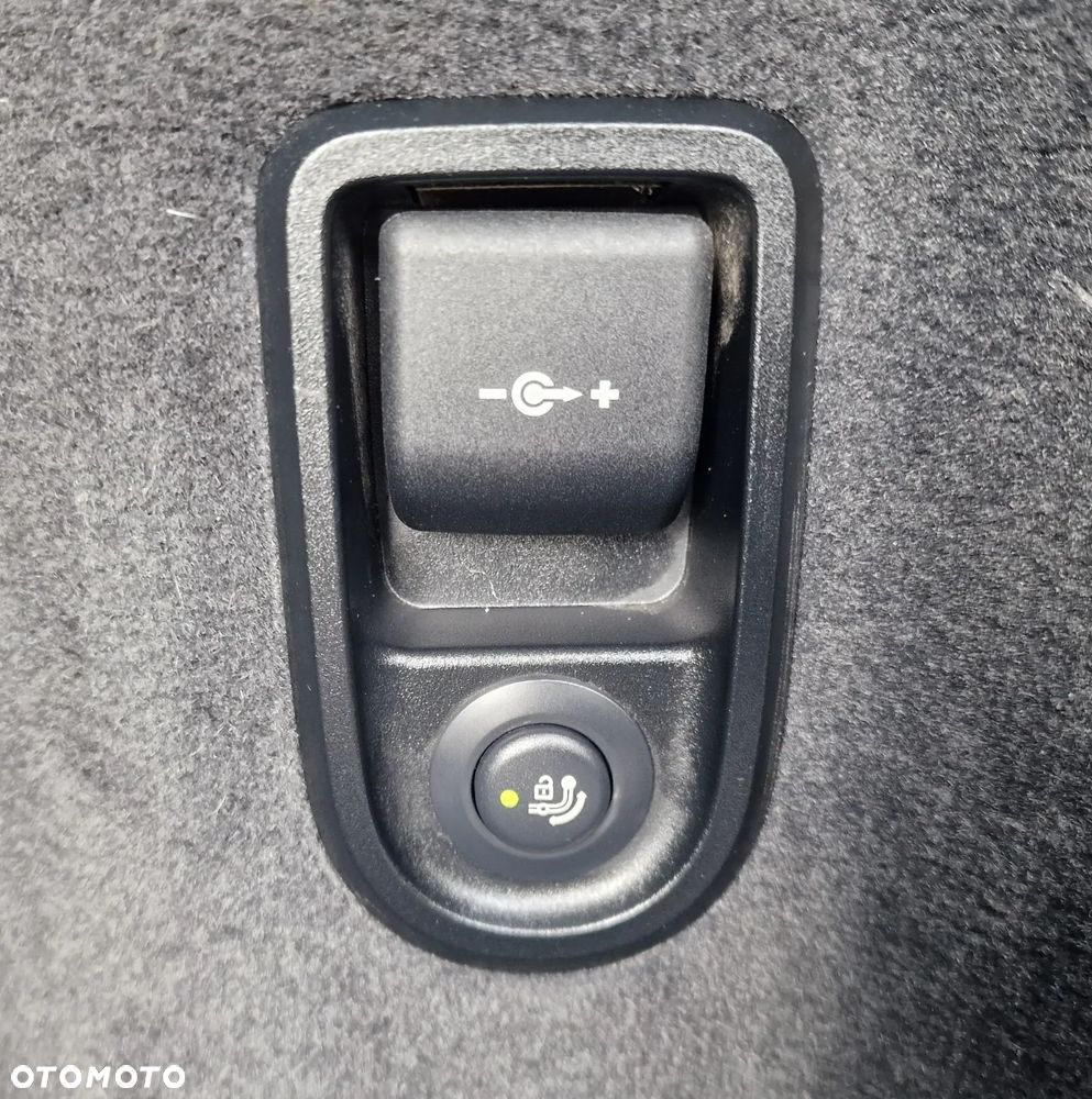 BMW Seria 5 518d - 16