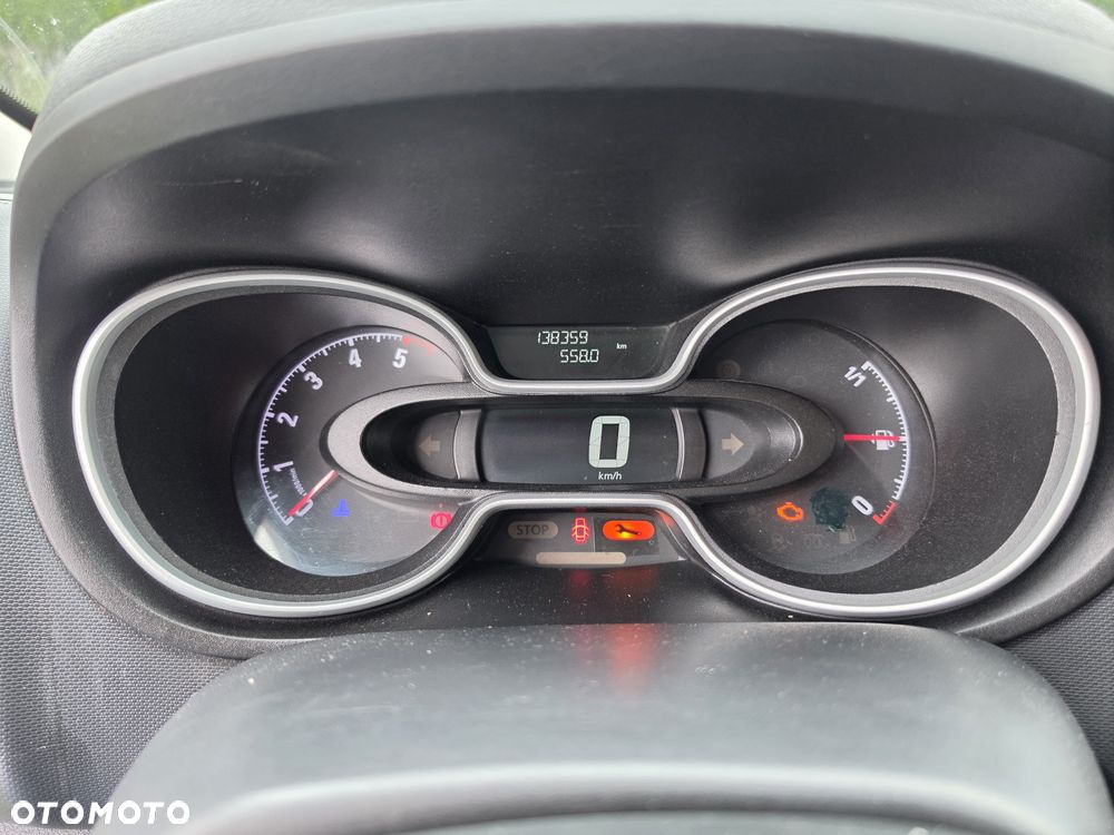 Opel Vivaro - 8