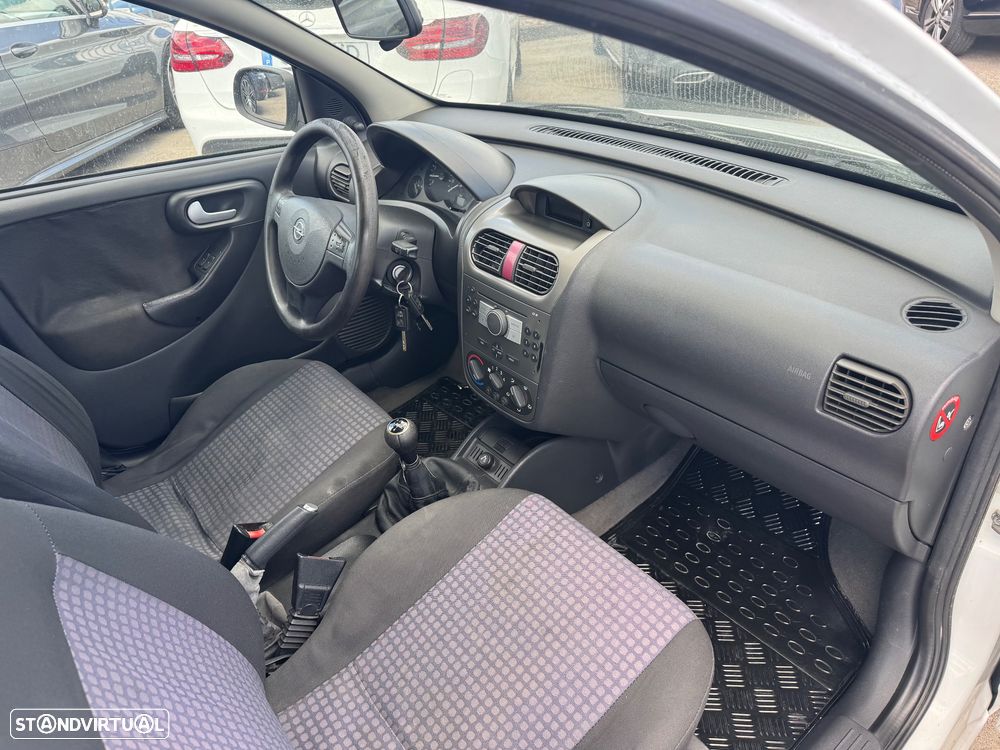 Opel Corsa 1.3 CDTi First - 25
