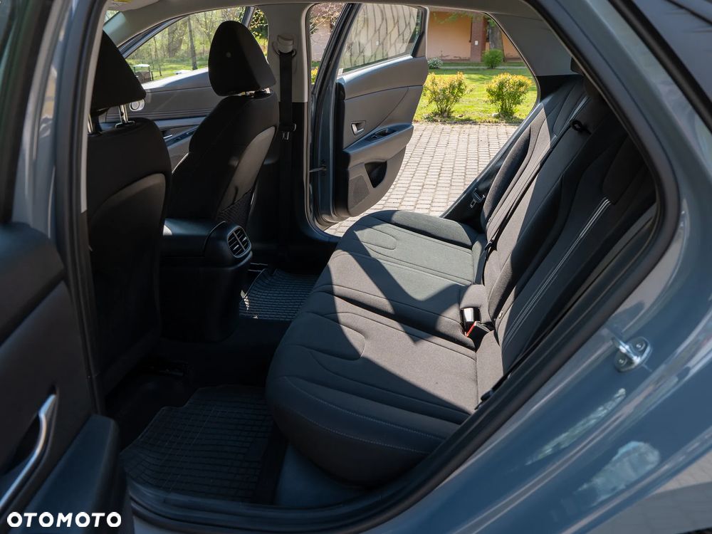 Hyundai Elantra 1.6 Smart - 12