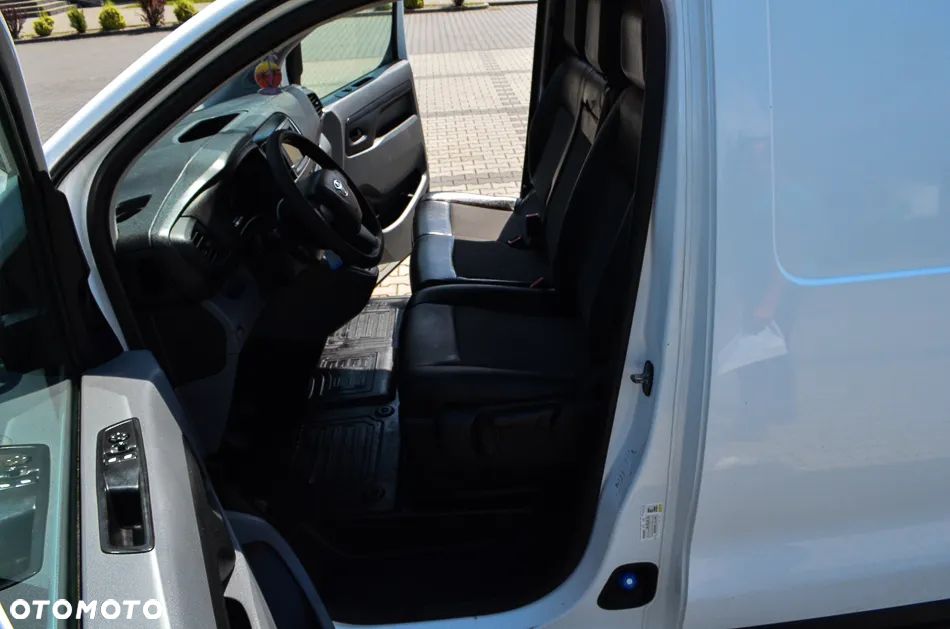 Peugeot Expert - 32