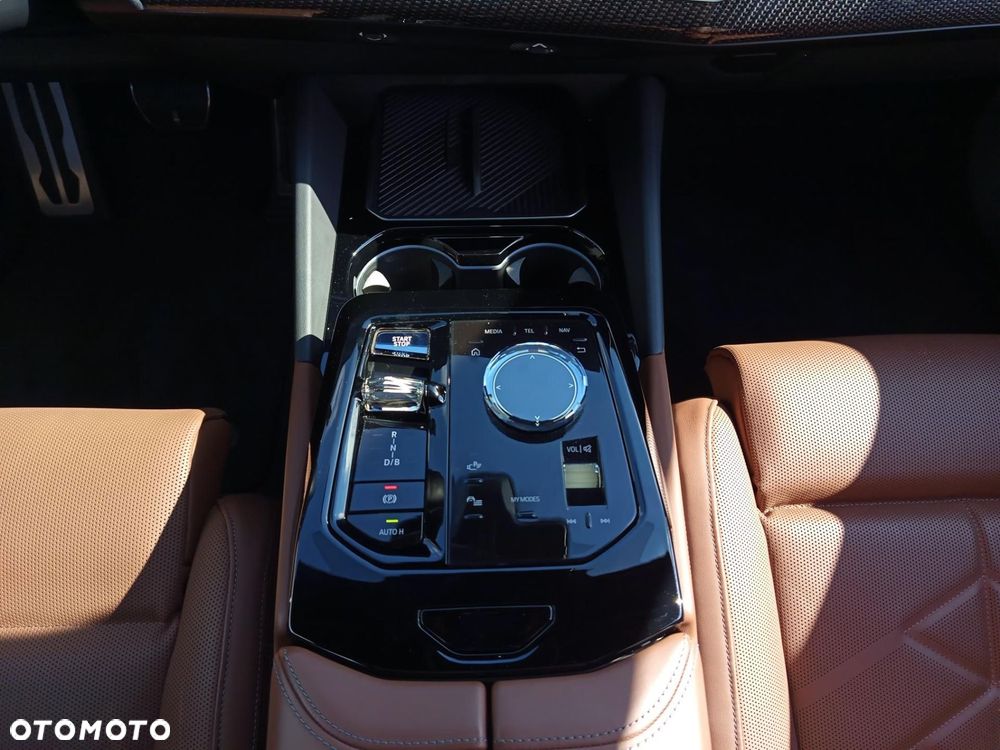 BMW i5 - 19