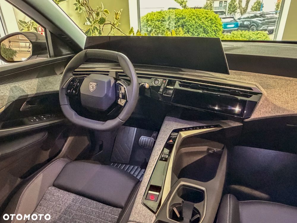 Peugeot 3008 1.2 PureTech mHEV Allure e-DCS6 - 6