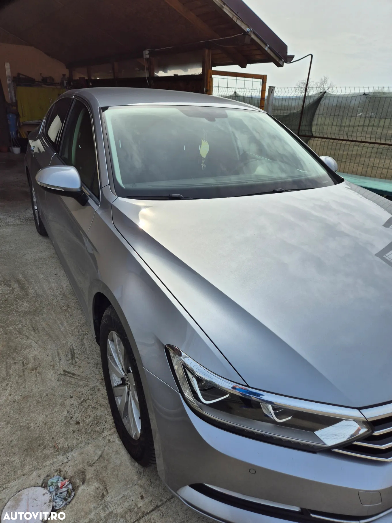 Volkswagen Passat - 12