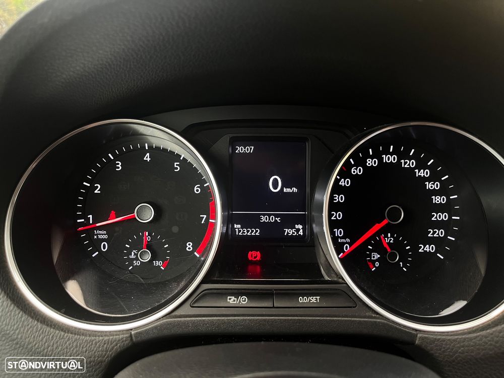 VW Polo 1.0 Confortline - 25