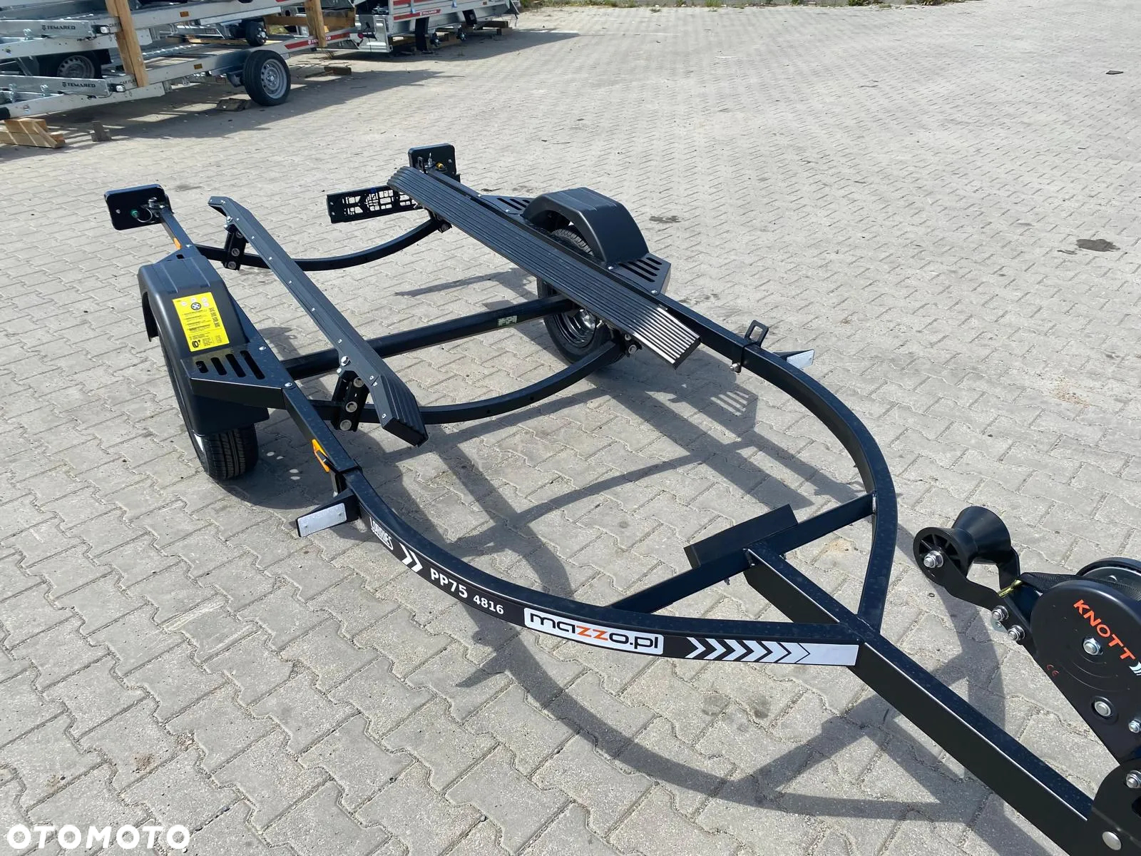 Lorries Przyczepka pod skuter wodny do 3,7 m DMC750kg LAMPY LED lakierowana z płozami, wodoodporne łożyska - 3
