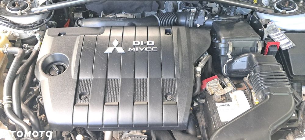 Mitsubishi Outlander 2.2 DI-D 4WD Invite - 14