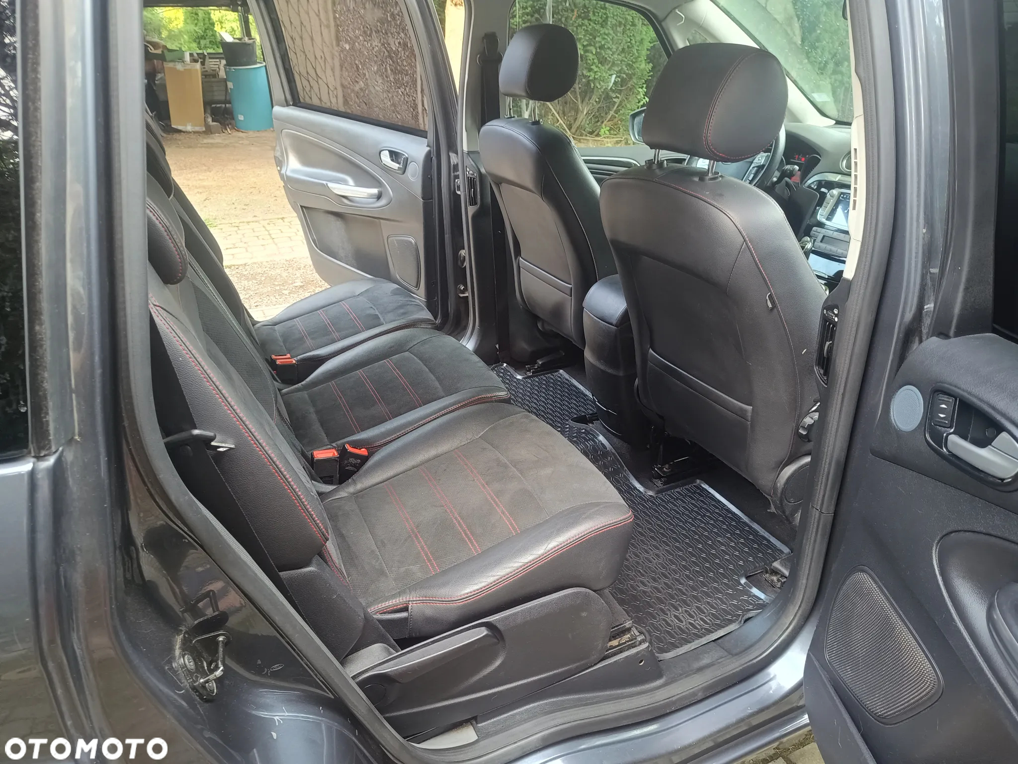 Ford Galaxy - 7