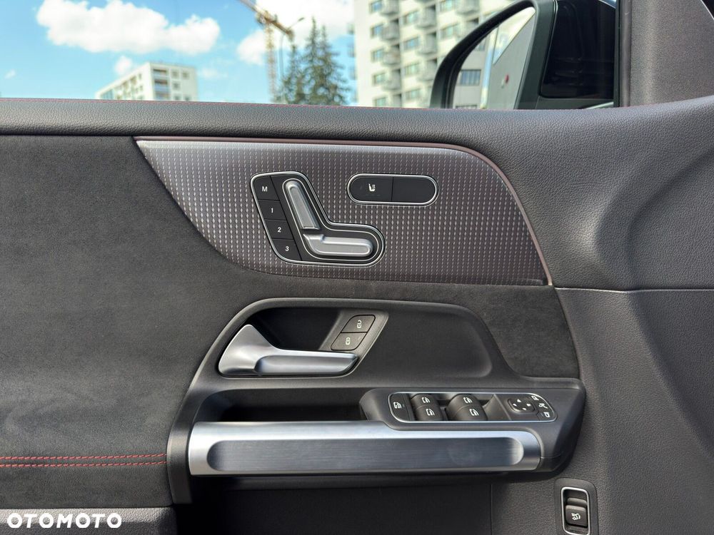 Mercedes-Benz EQB 350 66.5kWh 4-Matic AMG Line - 15