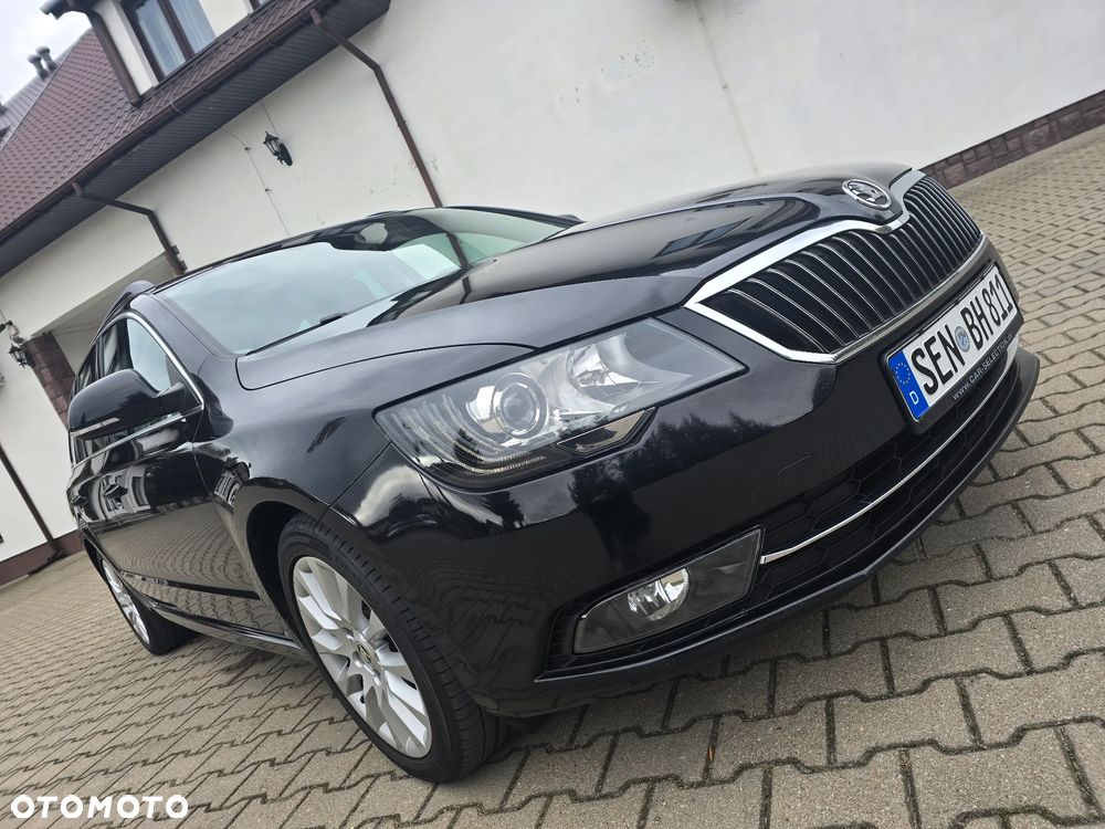 Skoda Superb 2.0 TDI DSG Elegance - 13