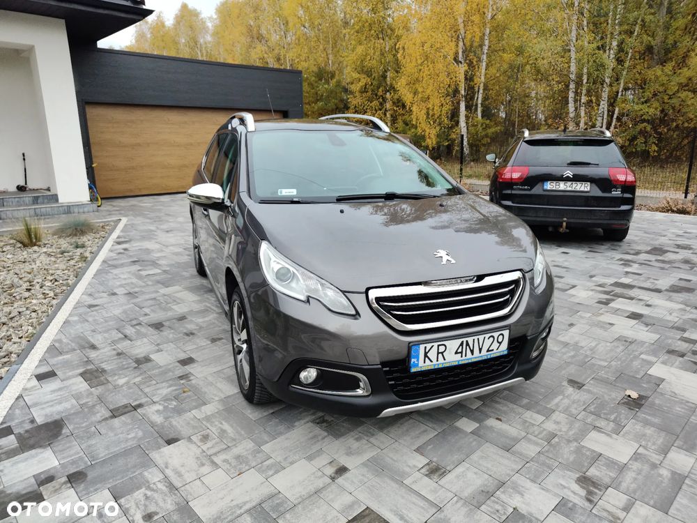 Peugeot 2008 1.6 e-HDi Allure S&S - 5