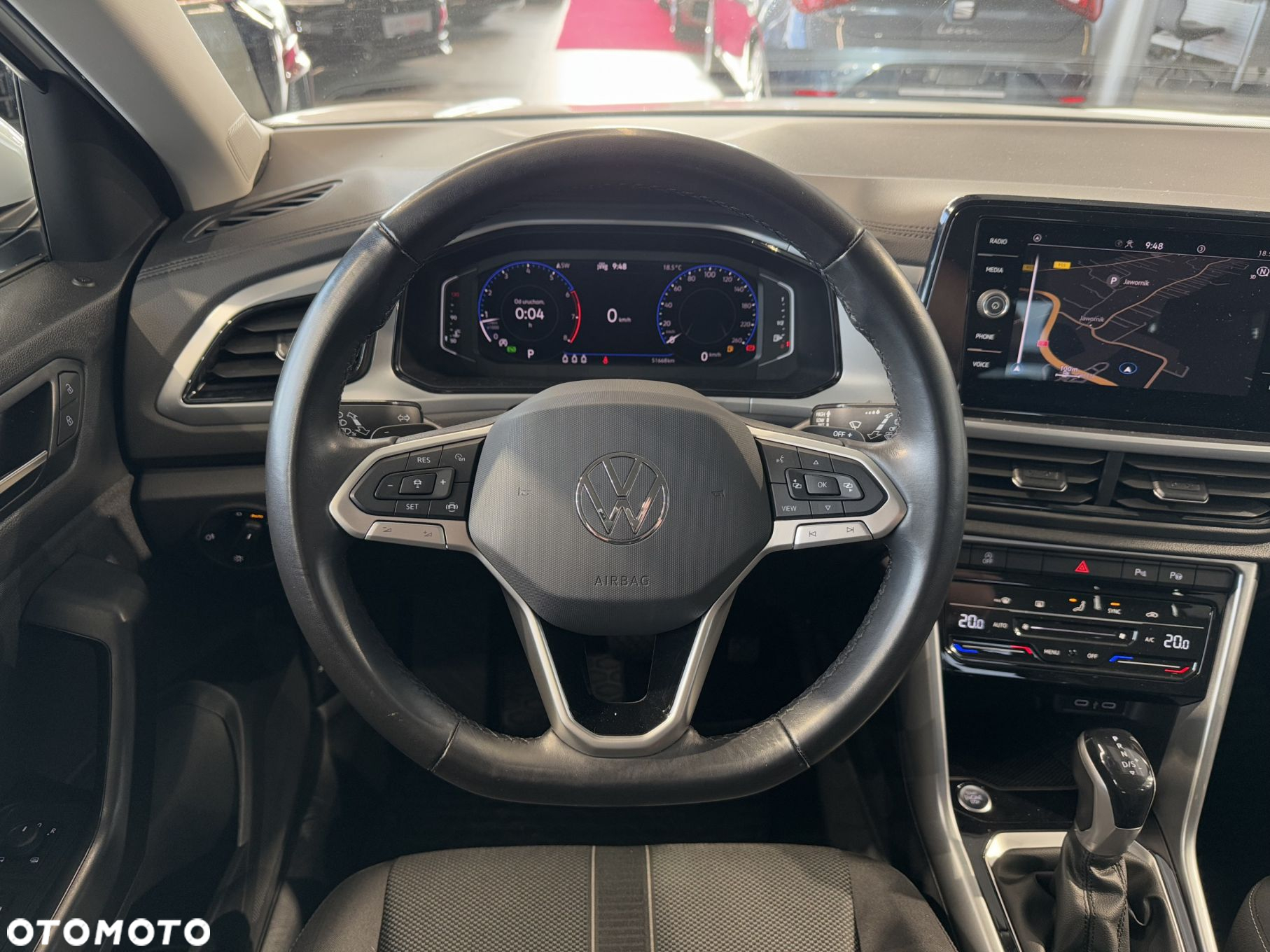 Volkswagen T-Roc - 19