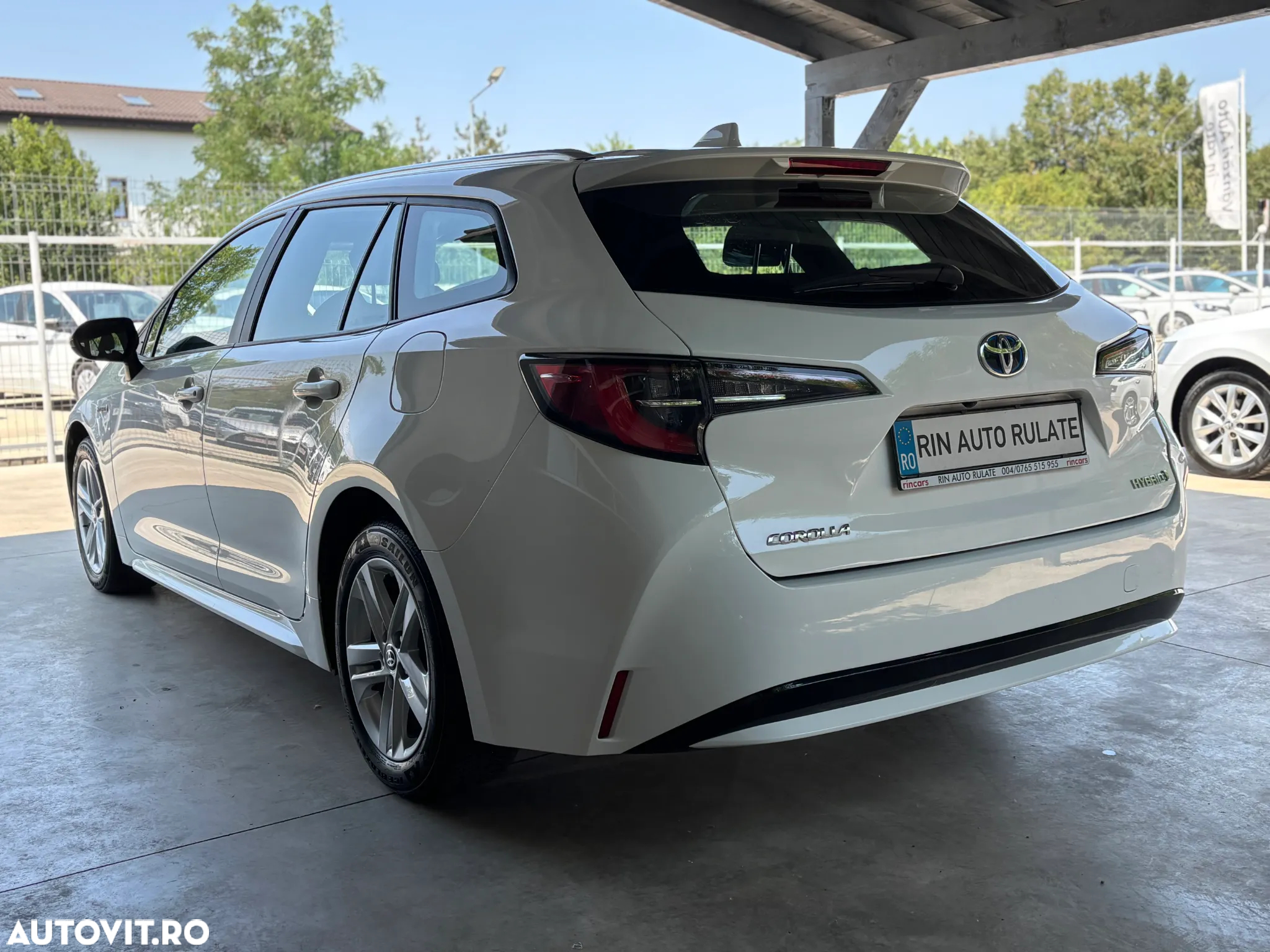 Toyota Corolla 1.8 Hybrid - 8