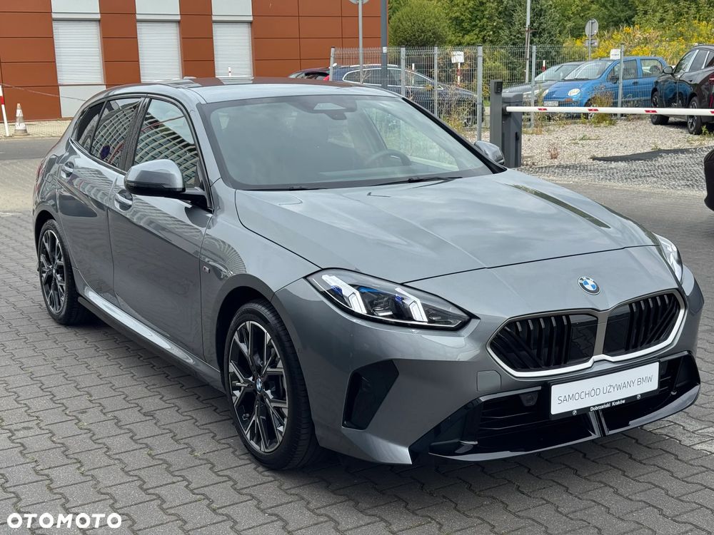 BMW Seria 1 120 mHEV - 24