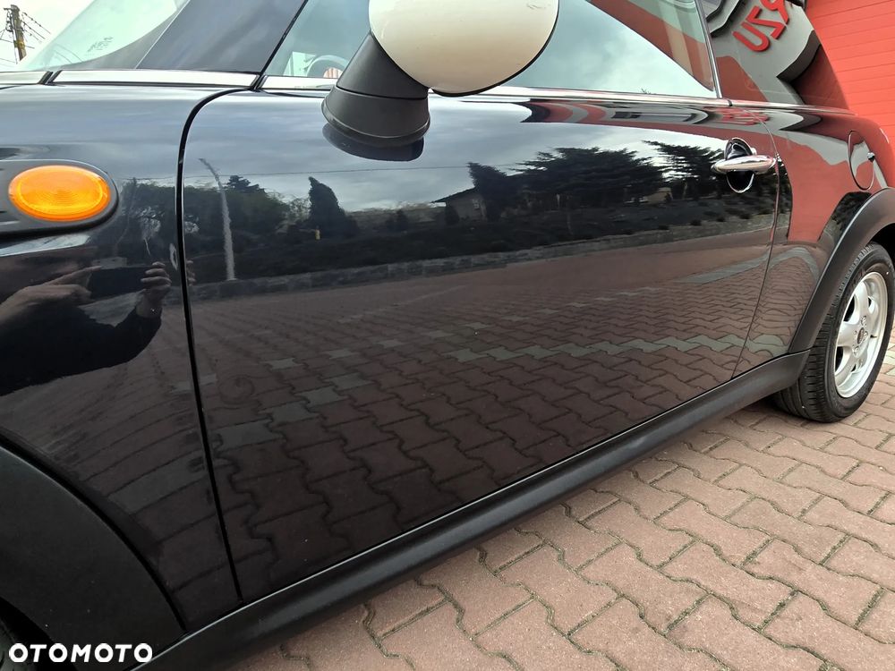 MINI Cooper Standard - 14