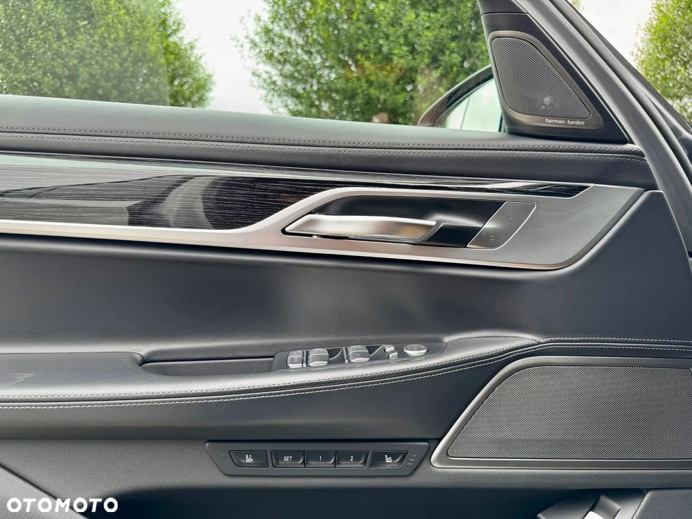 BMW Seria 7 730d xDrive mHEV sport - 10