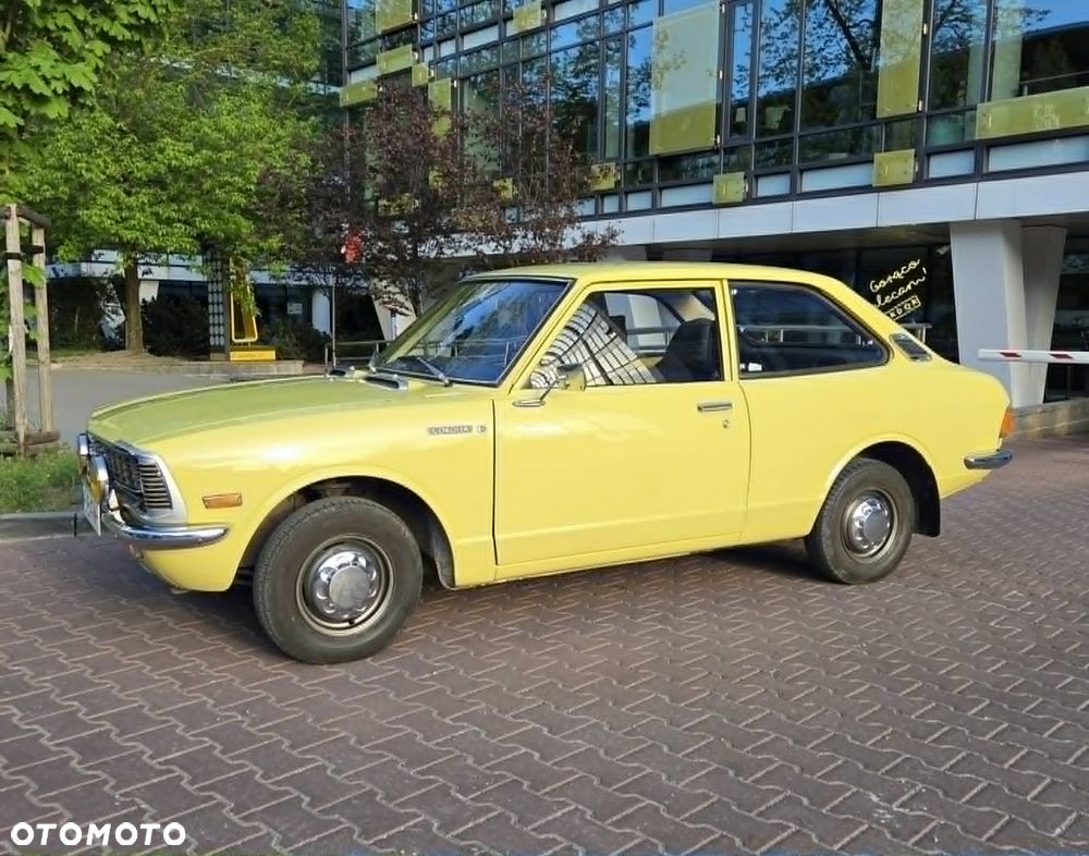 Toyota Corolla - 2