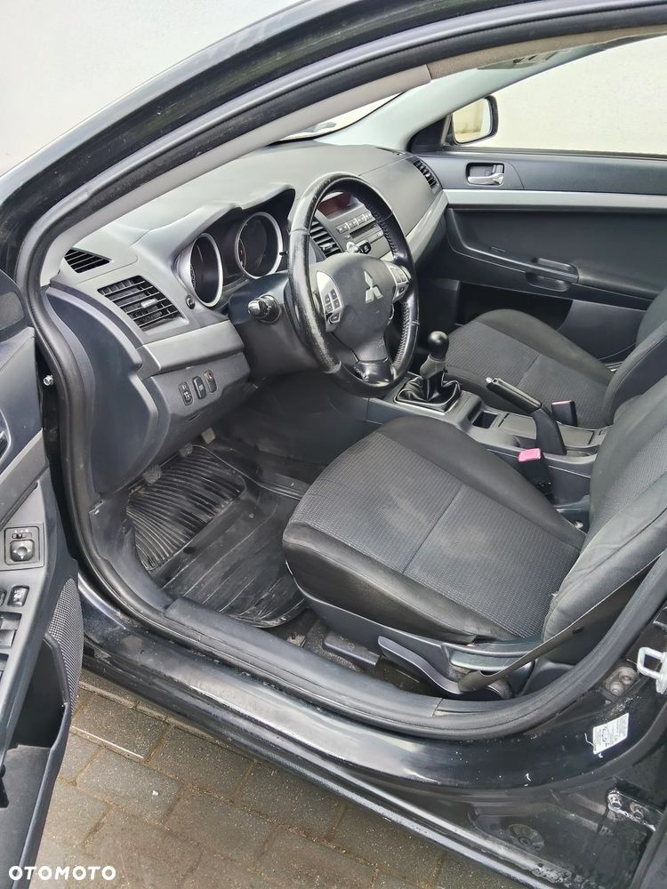 Mitsubishi Lancer 1.8 Invite - 17
