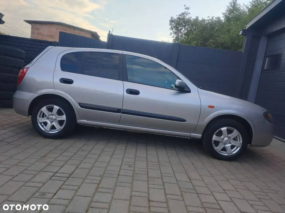 Nissan Almera 1.5 visia - 32