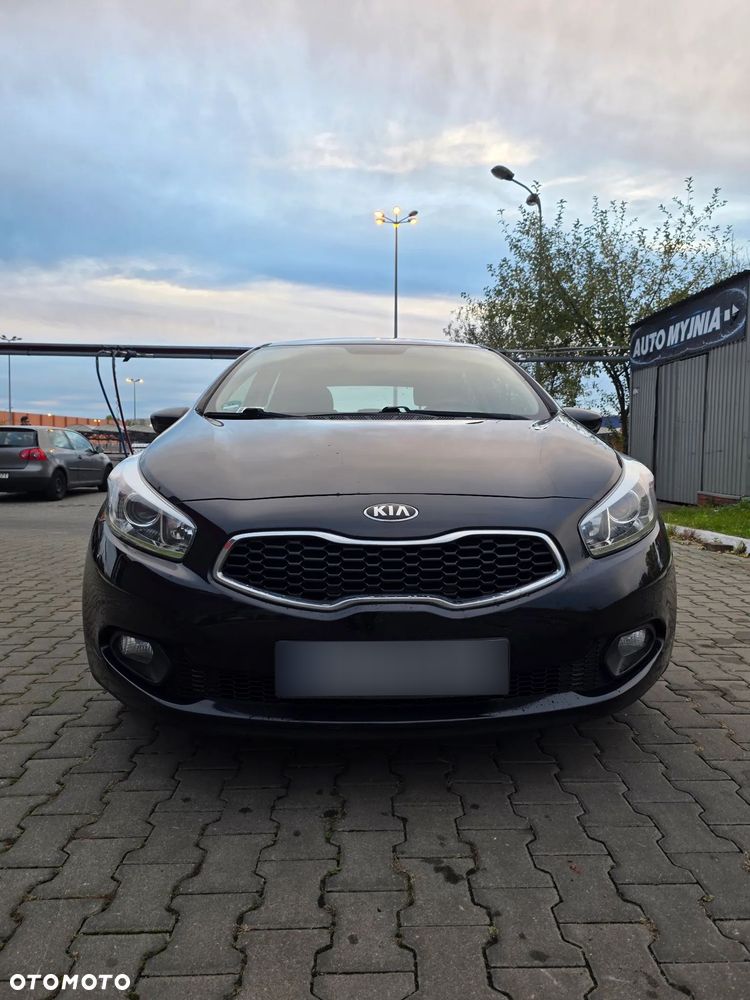 Kia Ceed 2013 photo 3