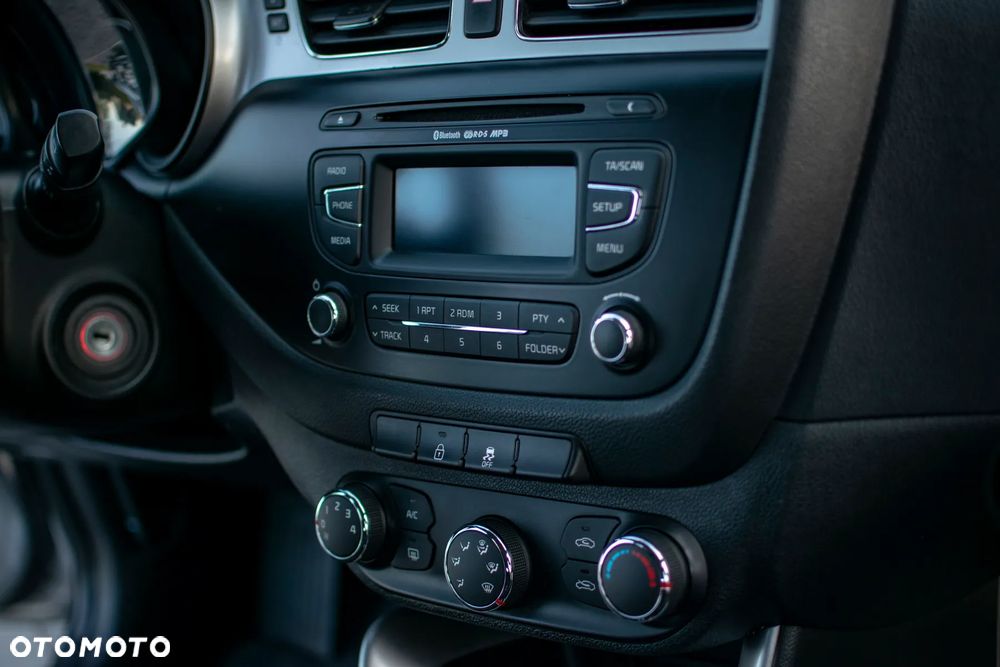 Kia Ceed - 37