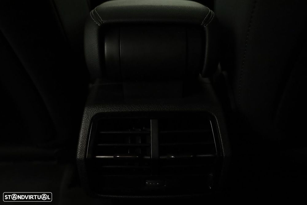 Audi Q3 Sportback 45 TFSIe S line S tronic - 24