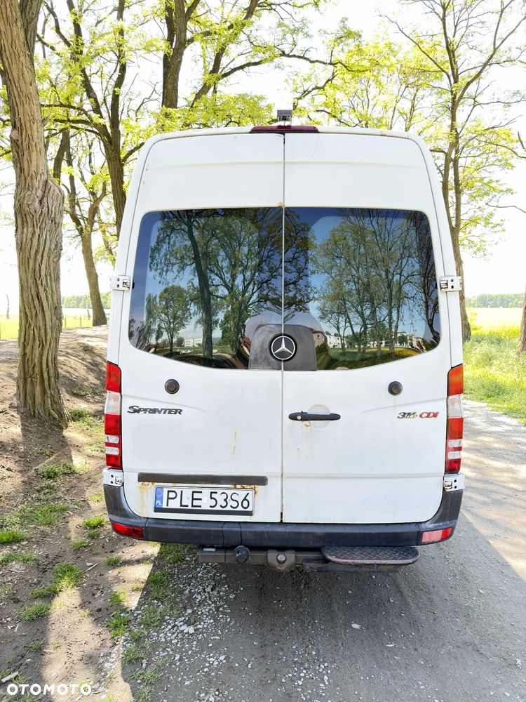 Mercedes-Benz Sprinter - 4