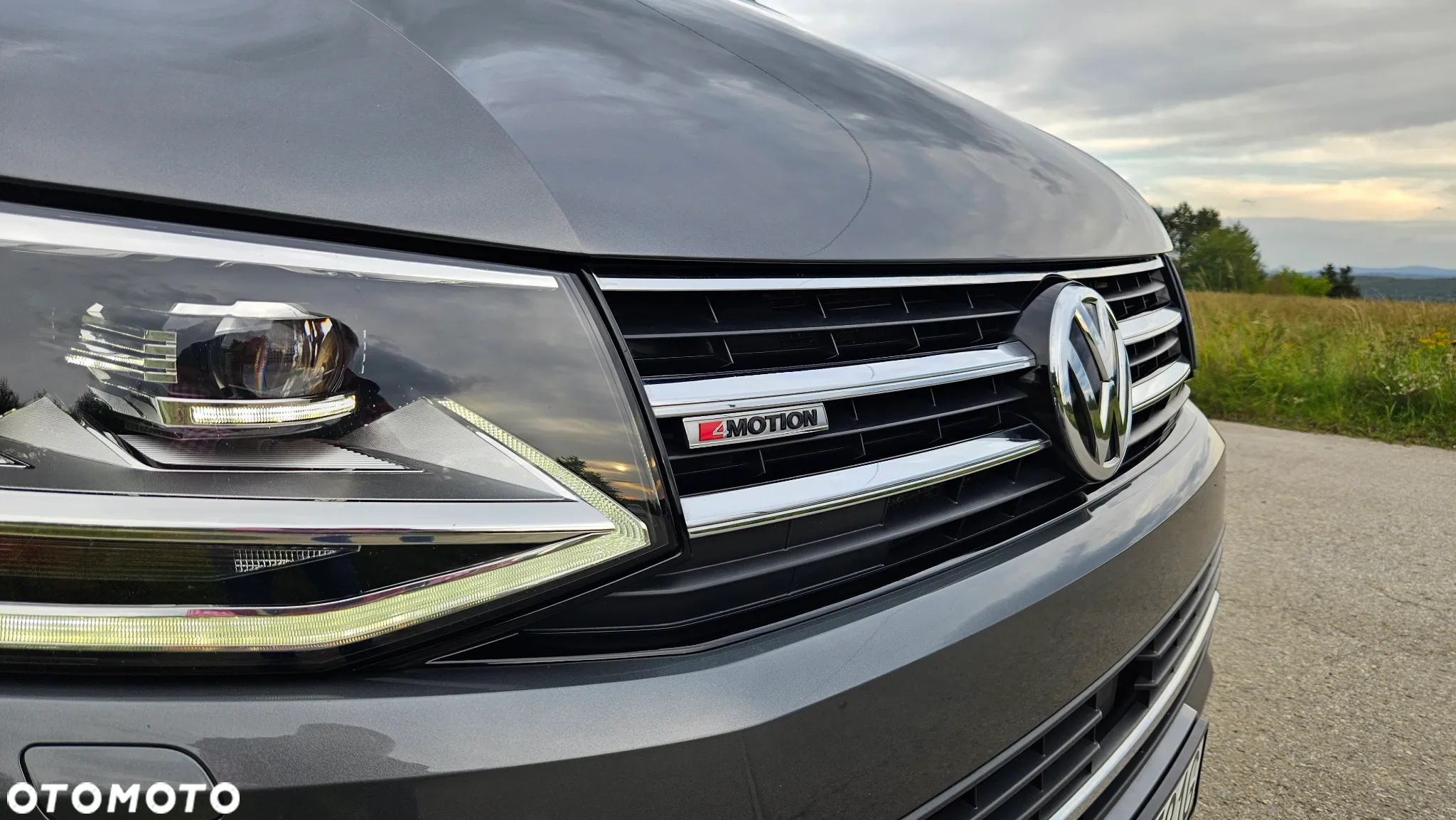 Volkswagen Multivan 2.0 TDI L1 70 Years Bulli 4Motion DSG - 10