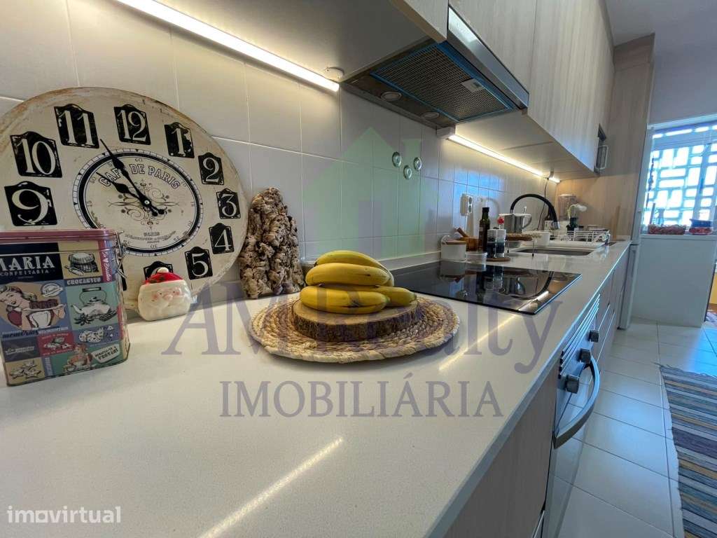 Apartamento T1 Remodelado - Junto à Praia - Grande imagem: 3/16