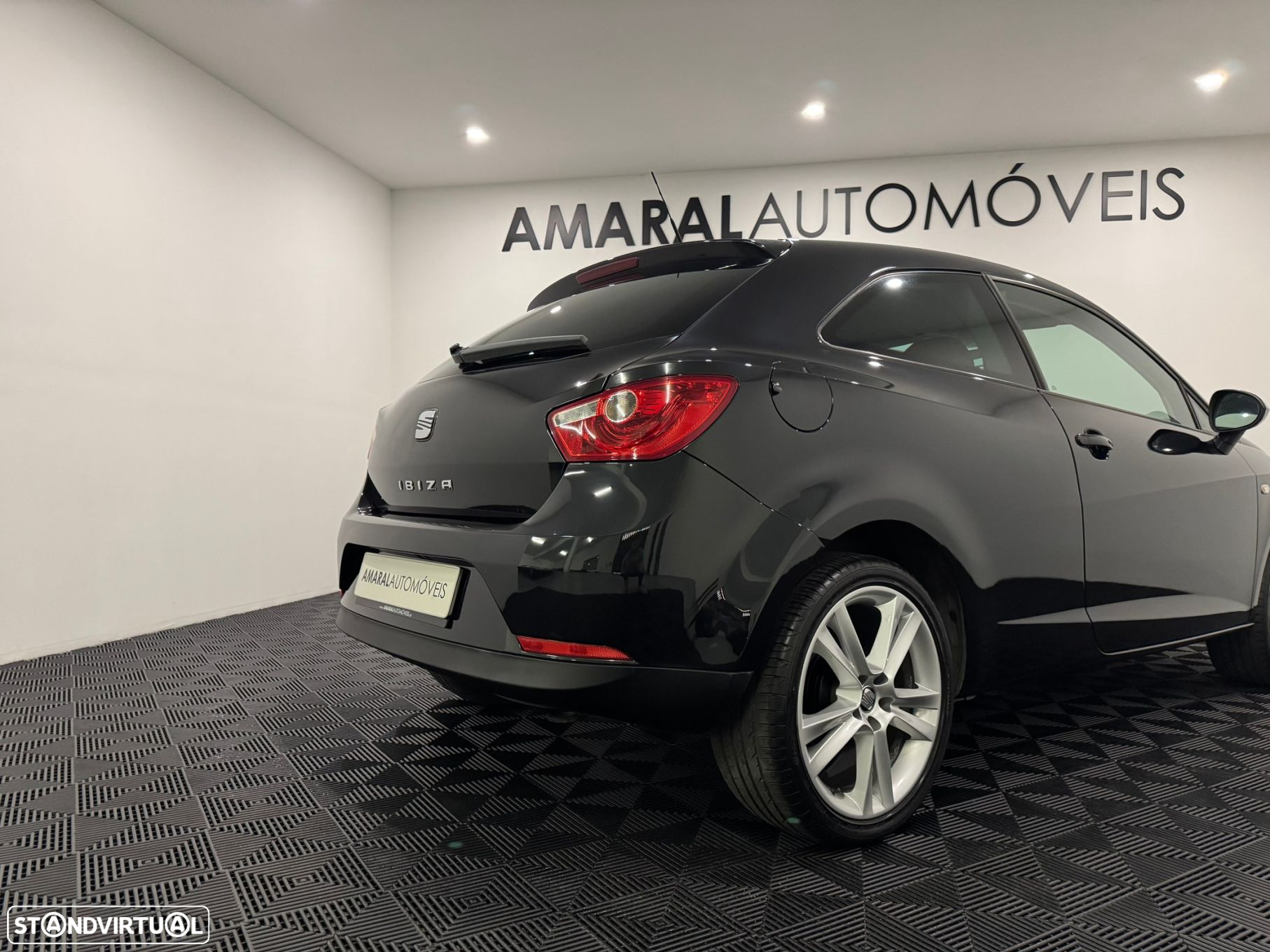 SEAT Ibiza SC 1.2 TDi Sport DPF - 17
