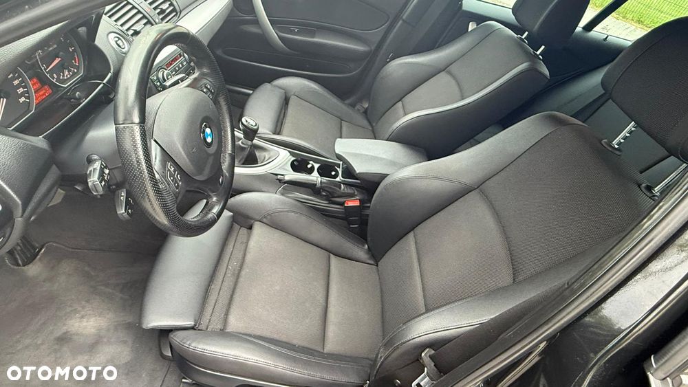 BMW Seria 1 118i Edition Sport - 9