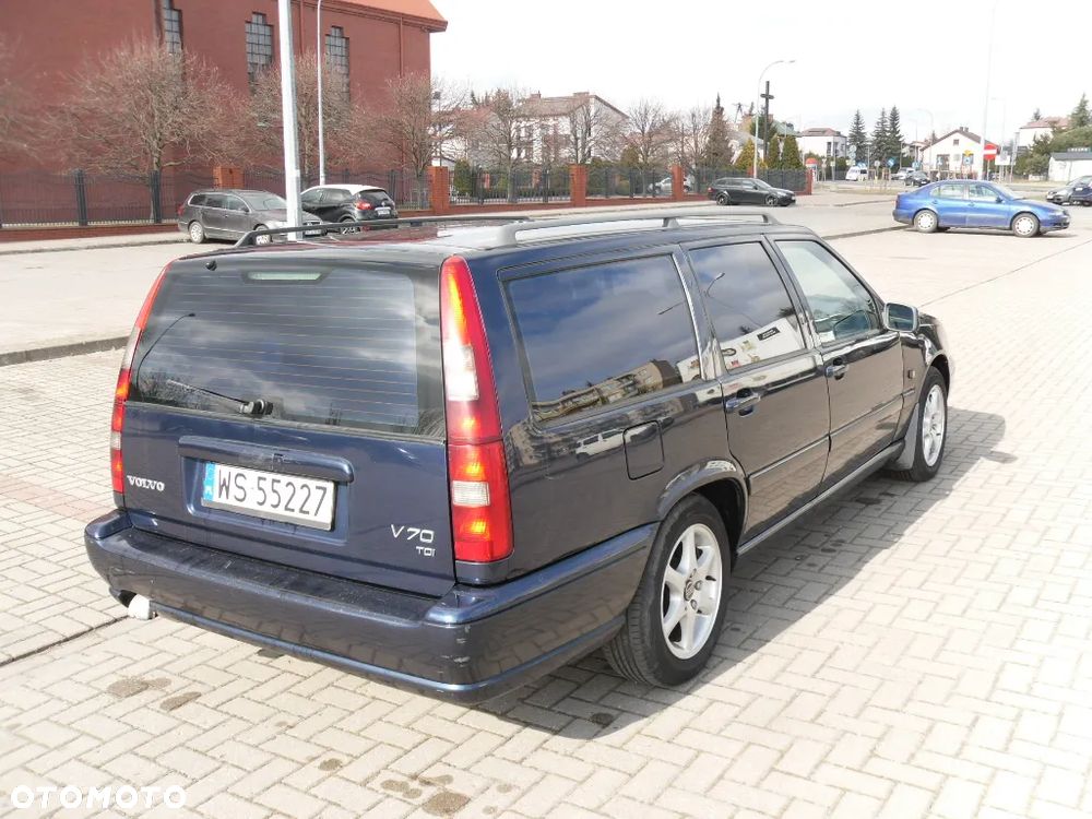 Volvo V70 - 4