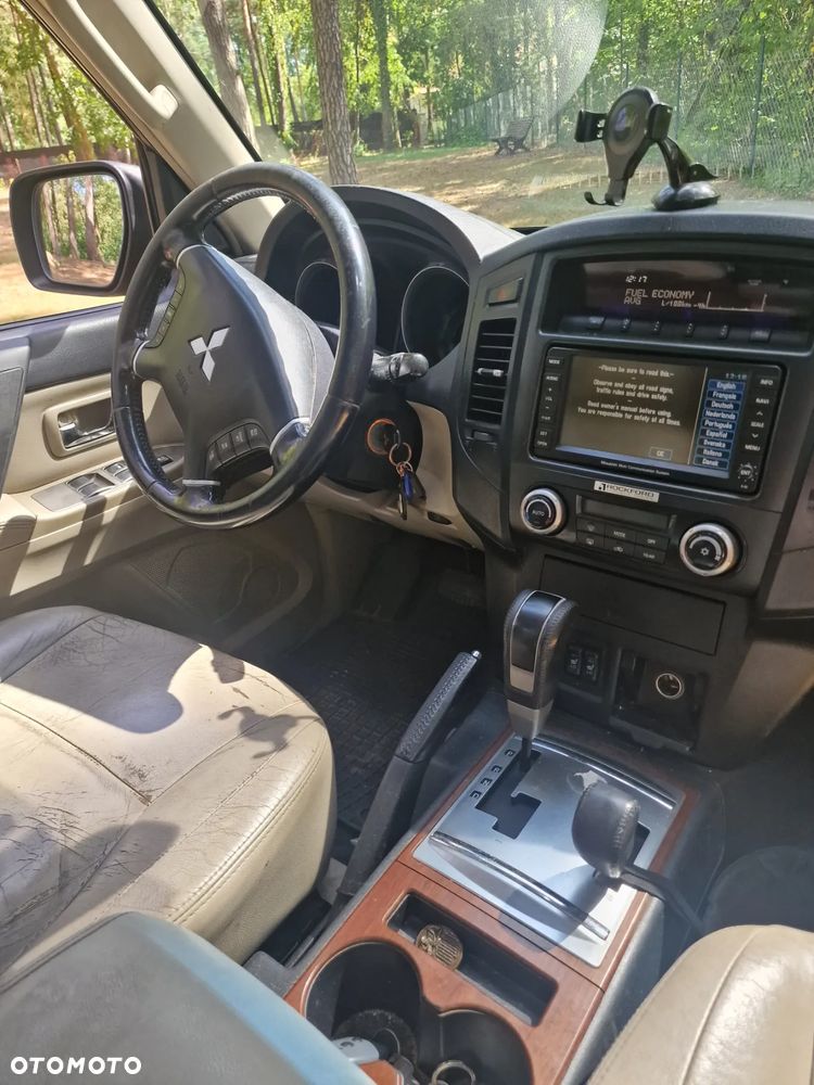 Mitsubishi Pajero 3.2 DID Alpine Edition - 7