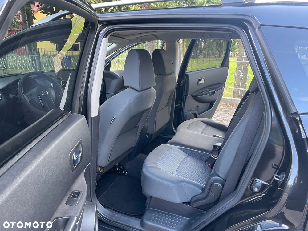 Nissan Qashqai+2 - 14
