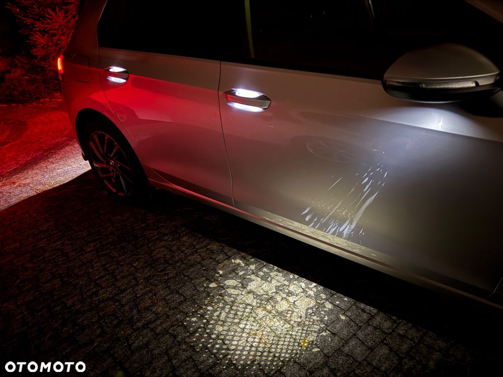 Volkswagen Golf - 22