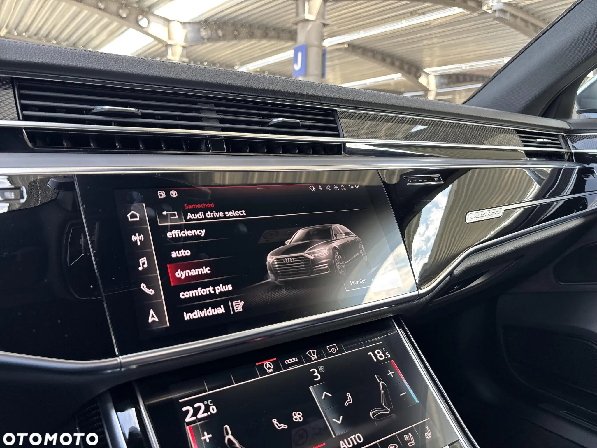 Audi S8 - 24