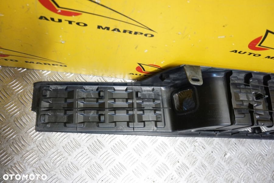 TOYOTA TACOMA 2016 - 2020 Stopień Nakładka Zderzaka Próg Tył 52461 04020 - 5