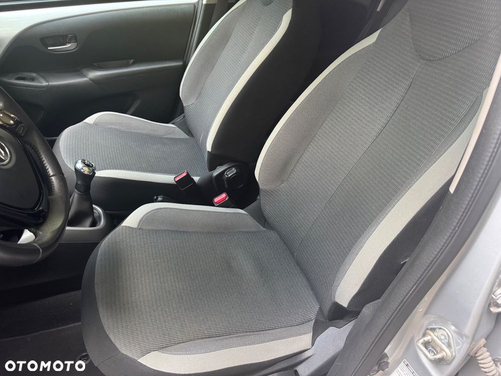 Toyota Aygo 1.0 VVT-i JBL Edition - 27