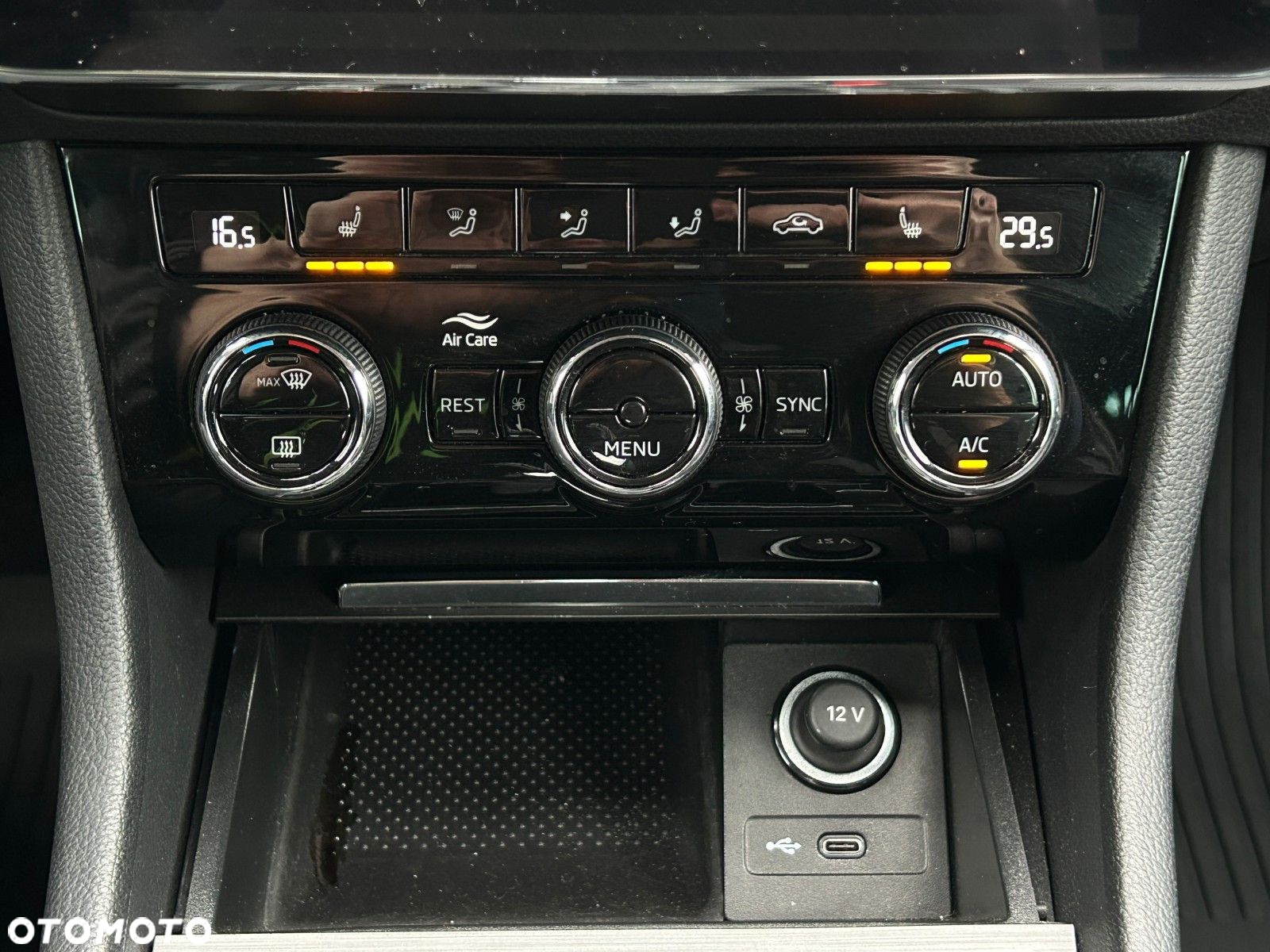 Skoda Superb 2.0 TDI SCR Style DSG - 26