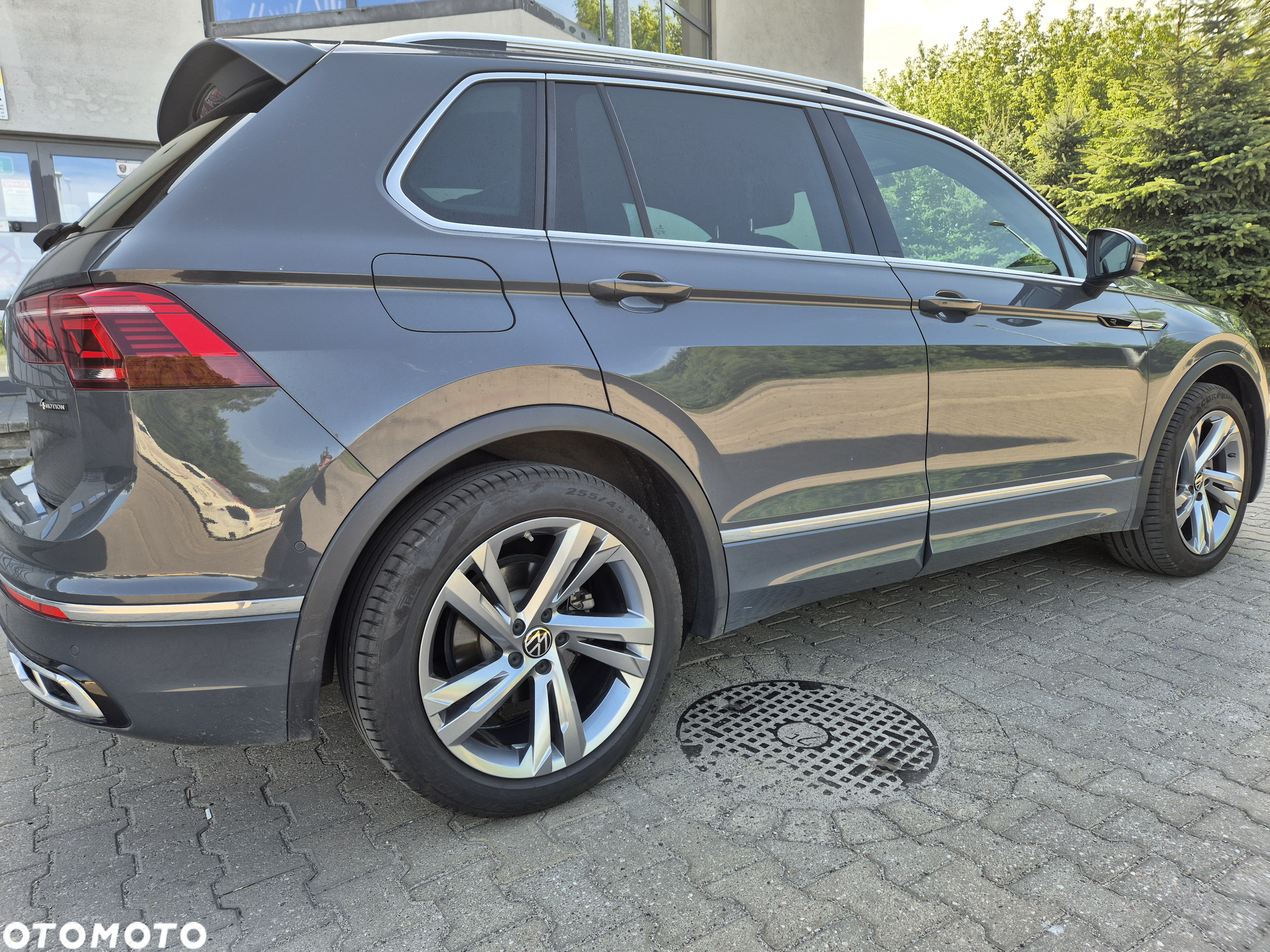 Volkswagen Tiguan 2.0 TDI SCR 4Mot R-Line DSG - 4