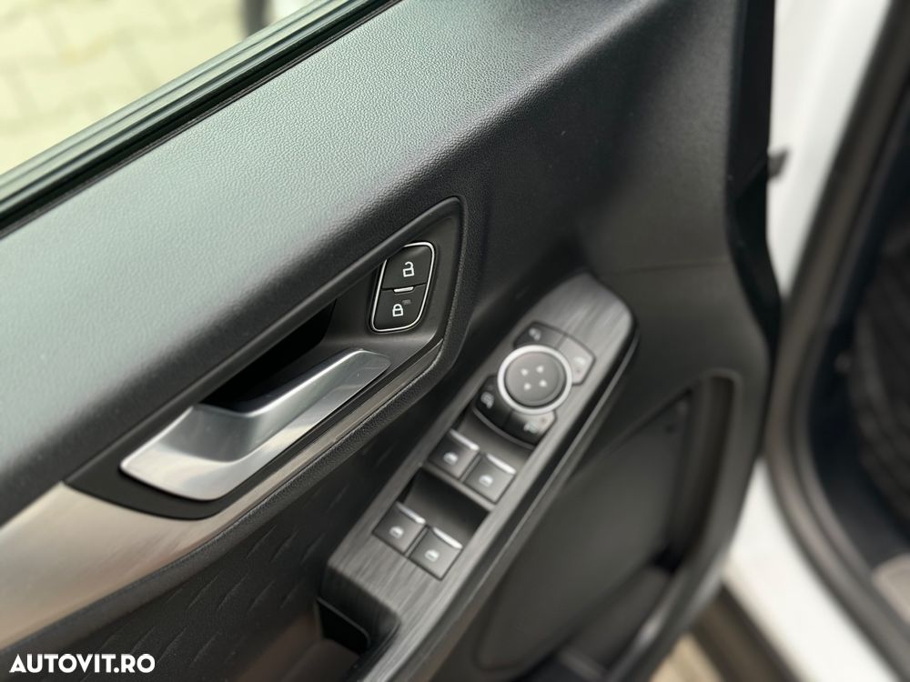 Ford Kuga 1.5 EcoBlue A8 FWD Titanium - 9