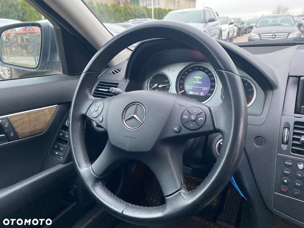 Mercedes-Benz Klasa C - 36