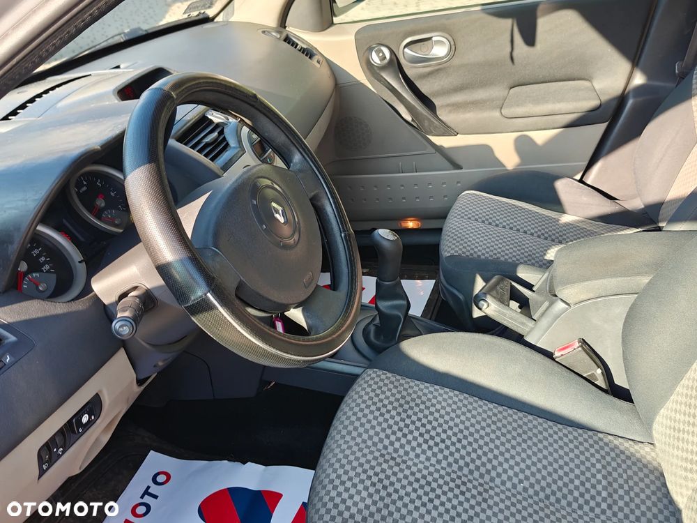 Renault Megane 1.4 Authentique - 9