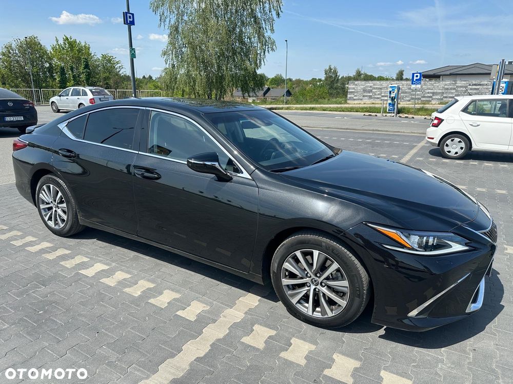 Lexus ES 300h Business Line - 3