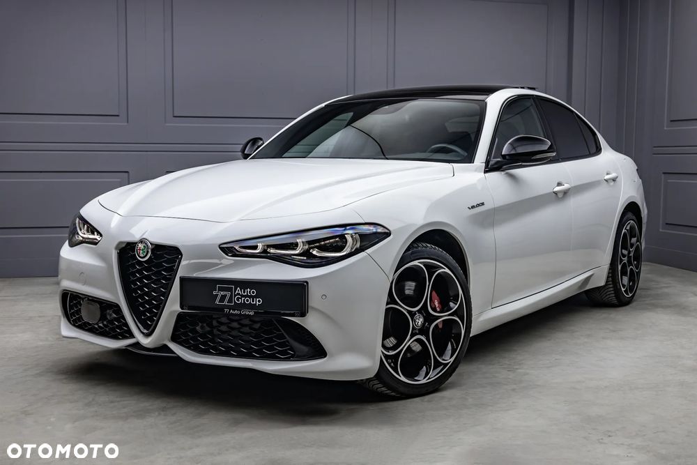 Alfa Romeo Giulia 2.0 Turbo 16V AT8-Q4 Veloce - 2