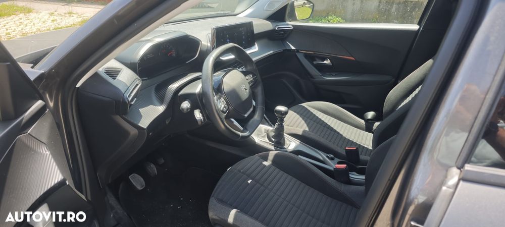 Peugeot 2008 - 5