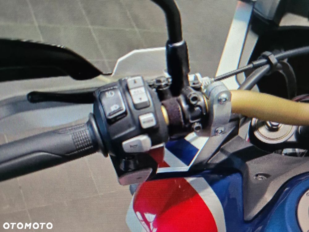 Honda CRF - 3