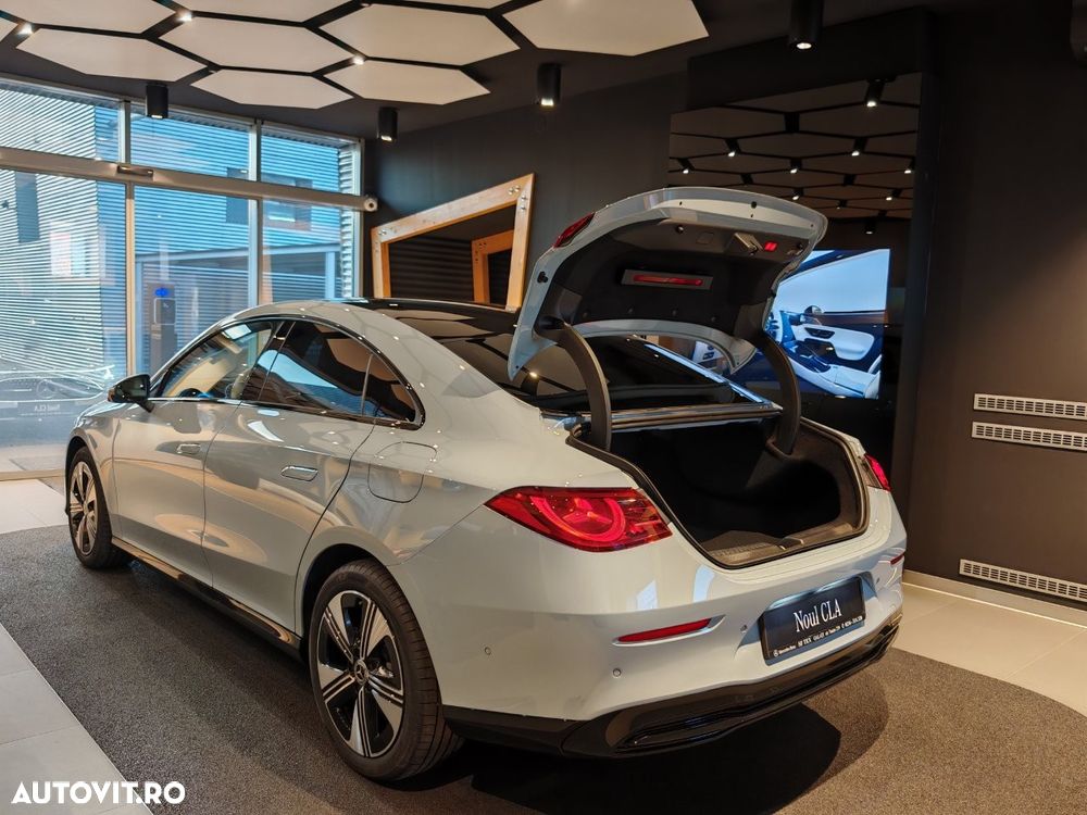 Mercedes-Benz CLA 200 4MATIC Coupe - 17