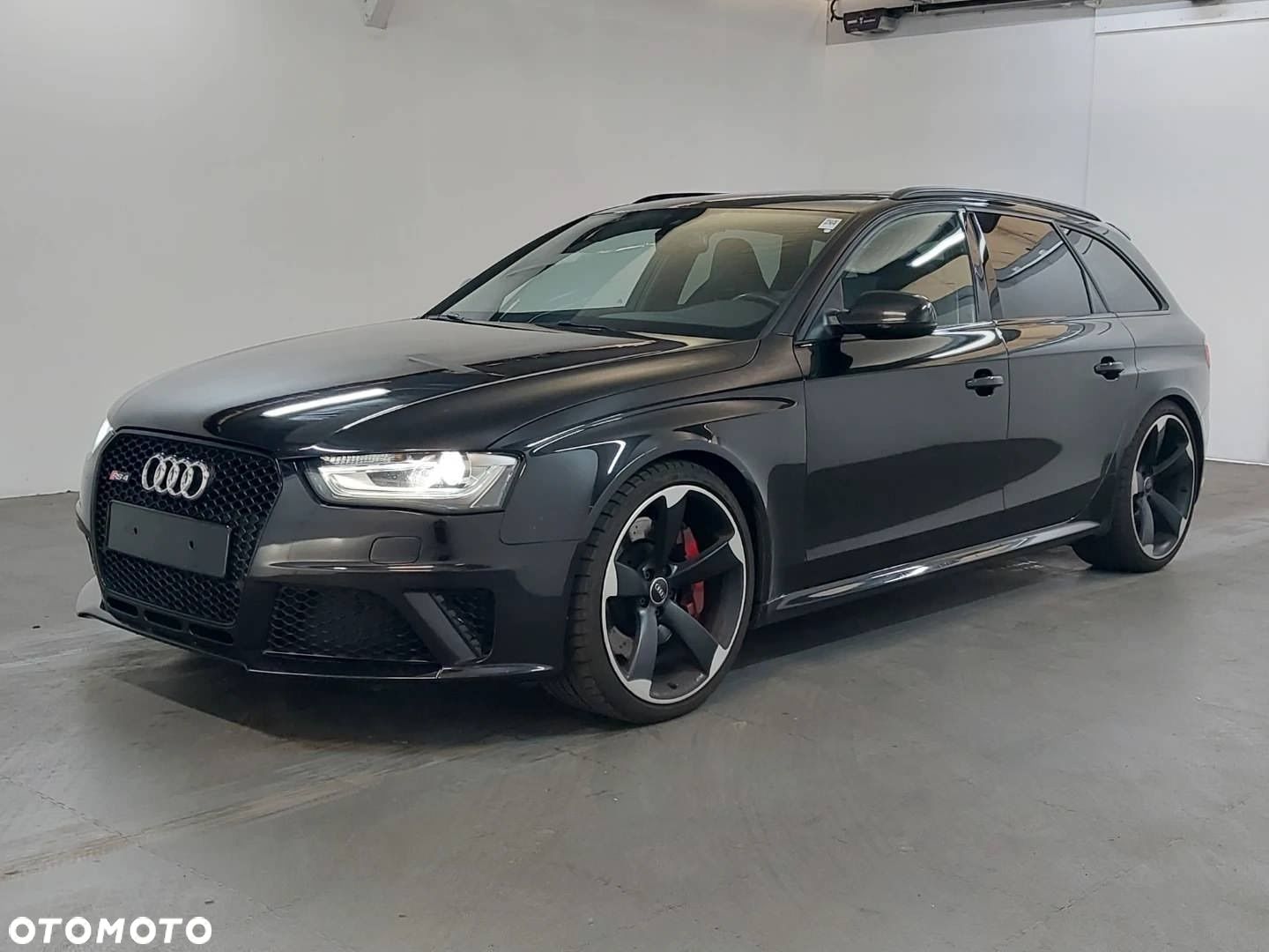Audi RS4 Avant S tronic - 1