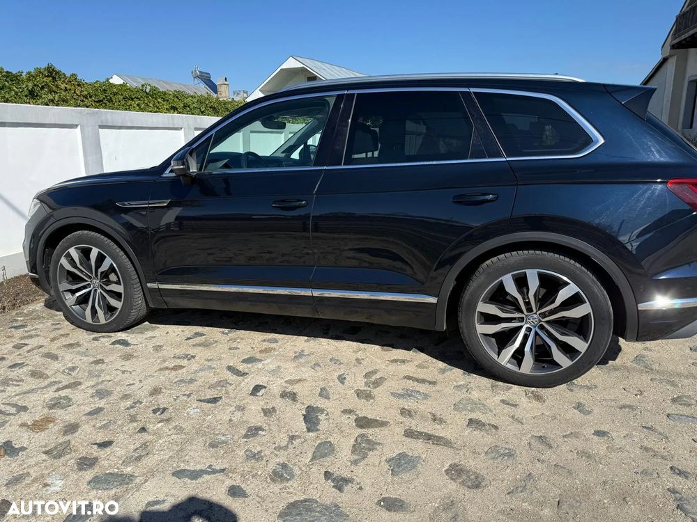 Volkswagen Touareg - 11